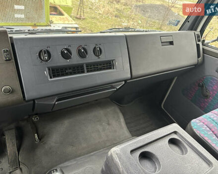 Белый Мерседес Атего, объемом двигателя 5.96 л и пробегом 450 тыс. км за 13800 $, фото 4 на Automoto.ua