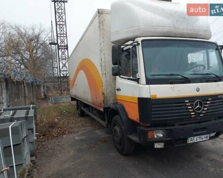 Белый Мерседес Атего, объемом двигателя 4.3 л и пробегом 500 тыс. км за 11700 $, фото 7 на Automoto.ua