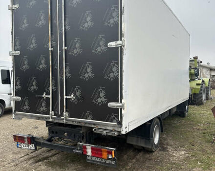 Белый Мерседес Атего, объемом двигателя 5.96 л и пробегом 450 тыс. км за 13800 $, фото 5 на Automoto.ua