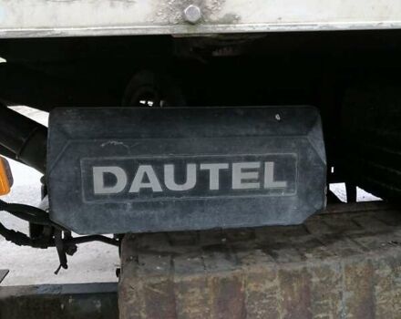 Белый Мерседес Атего, объемом двигателя 4.2 л и пробегом 505 тыс. км за 11000 $, фото 2 на Automoto.ua