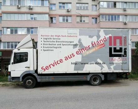 Белый Мерседес Атего, объемом двигателя 4.2 л и пробегом 505 тыс. км за 11000 $, фото 3 на Automoto.ua