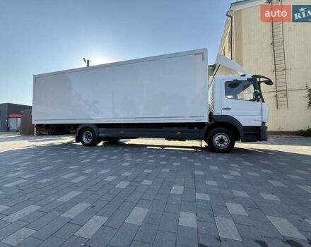 Белый Мерседес Атего, объемом двигателя 0 л и пробегом 197 тыс. км за 40850 $, фото 6 на Automoto.ua