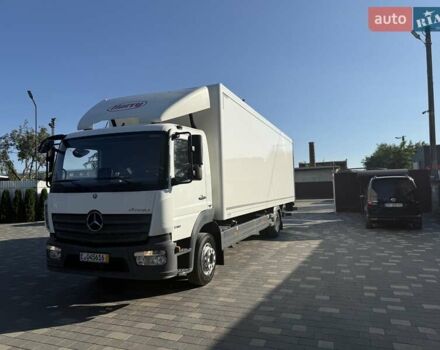 Белый Мерседес Атего, объемом двигателя 0 л и пробегом 197 тыс. км за 40850 $, фото 3 на Automoto.ua