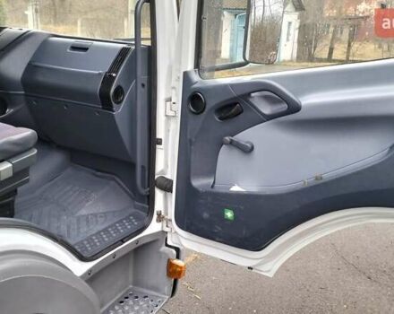 Белый Мерседес Атего, объемом двигателя 4.25 л и пробегом 561 тыс. км за 17200 $, фото 11 на Automoto.ua