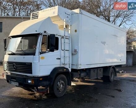 Белый Мерседес Атего, объемом двигателя 6 л и пробегом 73 тыс. км за 15000 $, фото 2 на Automoto.ua