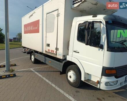 Белый Мерседес Атего, объемом двигателя 4.2 л и пробегом 130 тыс. км за 11500 $, фото 17 на Automoto.ua