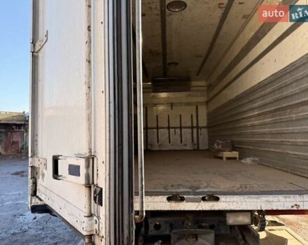 Белый Мерседес Атего, объемом двигателя 6 л и пробегом 73 тыс. км за 15000 $, фото 8 на Automoto.ua