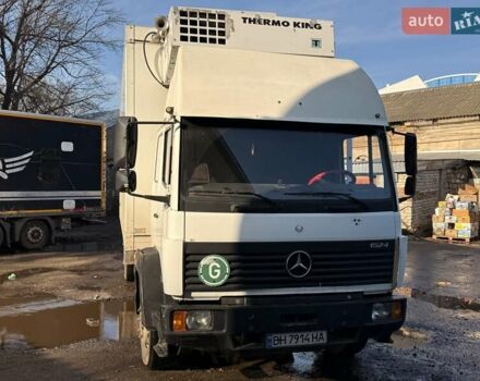 Белый Мерседес Атего, объемом двигателя 6 л и пробегом 73 тыс. км за 15000 $, фото 1 на Automoto.ua