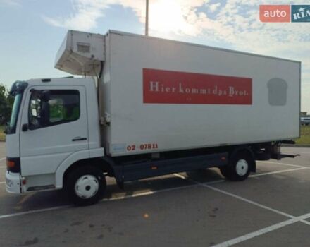 Белый Мерседес Атего, объемом двигателя 4.2 л и пробегом 130 тыс. км за 11500 $, фото 4 на Automoto.ua