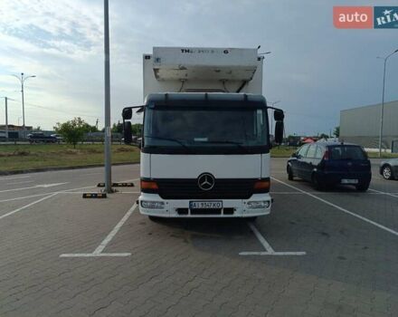 Белый Мерседес Атего, объемом двигателя 4.2 л и пробегом 130 тыс. км за 11500 $, фото 2 на Automoto.ua