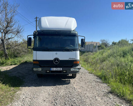 Білий Мерседес Атего, об'ємом двигуна 4.25 л та пробігом 787 тис. км за 12500 $, фото 22 на Automoto.ua