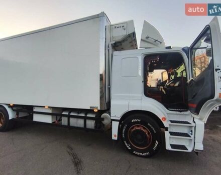 Белый Мерседес Атего, объемом двигателя 6.4 л и пробегом 1000 тыс. км за 22000 $, фото 3 на Automoto.ua