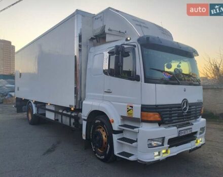 Белый Мерседес Атего, объемом двигателя 6.4 л и пробегом 1000 тыс. км за 22000 $, фото 2 на Automoto.ua