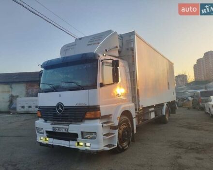 Белый Мерседес Атего, объемом двигателя 6.4 л и пробегом 1000 тыс. км за 22000 $, фото 1 на Automoto.ua