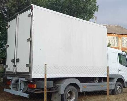 Білий Мерседес Атего, об'ємом двигуна 4.25 л та пробігом 700 тис. км за 15500 $, фото 3 на Automoto.ua