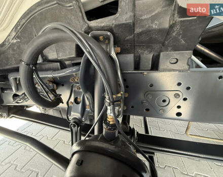 Мерседес Атего 2013 в Харькове на Automoto.ua Белый Мерседес Атего, объемом двигателя 4.3 л и пробегом 318 тыс. км за 34800 $, фото 15 на Automoto.ua