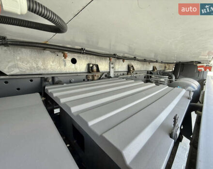 Мерседес Атего 2013 в Харькове на Automoto.ua Белый Мерседес Атего, объемом двигателя 4.3 л и пробегом 318 тыс. км за 34800 $, фото 17 на Automoto.ua