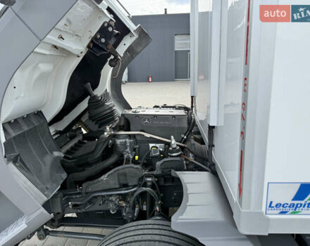 Мерседес Атего 2013 в Харькове на Automoto.ua Белый Мерседес Атего, объемом двигателя 4.3 л и пробегом 318 тыс. км за 34800 $, фото 55 на Automoto.ua