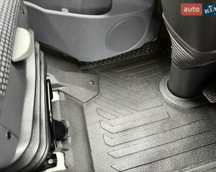 Белый Мерседес Атего, объемом двигателя 4.3 л и пробегом 95 тыс. км за 42500 $, фото 61 на Automoto.ua