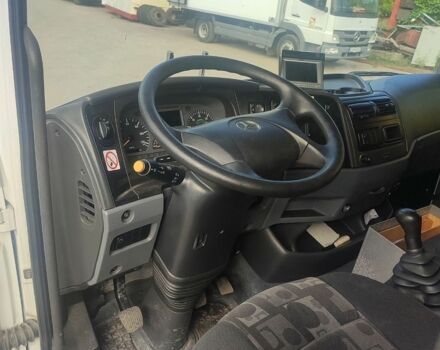 Белый Мерседес Атего, объемом двигателя 0 л и пробегом 325 тыс. км за 34000 $, фото 5 на Automoto.ua