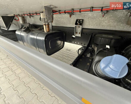 Мерседес Атего 2013 в Харькове на Automoto.ua Белый Мерседес Атего, объемом двигателя 4.8 л и пробегом 369 тыс. км за 39500 $, фото 16 на Automoto.ua