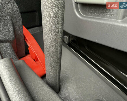 Мерседес Атего 2013 в Харькове на Automoto.ua Белый Мерседес Атего, объемом двигателя 4.8 л и пробегом 369 тыс. км за 39500 $, фото 49 на Automoto.ua