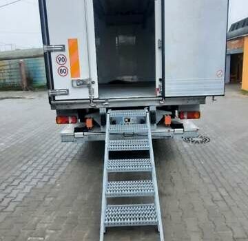 Белый Мерседес Атего, объемом двигателя 0 л и пробегом 205 тыс. км за 38000 $, фото 13 на Automoto.ua