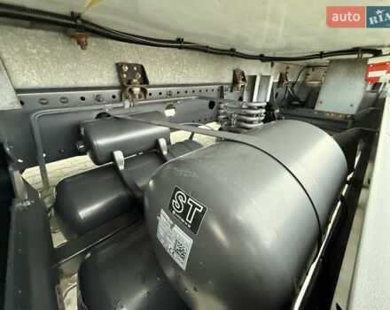 Білий Мерседес Атего, об'ємом двигуна 4.3 л та пробігом 251 тис. км за 37500 $, фото 37 на Automoto.ua