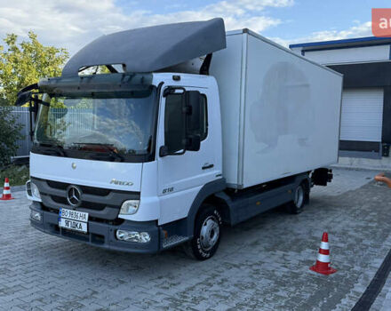 Белый Мерседес Атего, объемом двигателя 4.2 л и пробегом 325 тыс. км за 26900 $, фото 2 на Automoto.ua