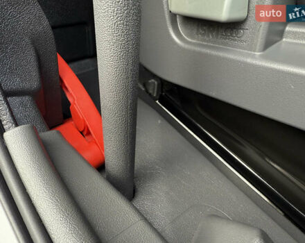 Мерседес Атего 2013 в Харькове на Automoto.ua Белый Мерседес Атего, объемом двигателя 4.3 л и пробегом 318 тыс. км за 34800 $, фото 37 на Automoto.ua