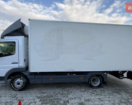 Белый Мерседес Атего, объемом двигателя 4.2 л и пробегом 325 тыс. км за 26900 $, фото 3 на Automoto.ua