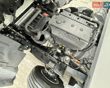 Белый Мерседес Атего, объемом двигателя 4.8 л и пробегом 354 тыс. км за 38800 $, фото 79 на Automoto.ua