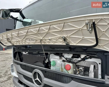 Белый Мерседес Атего, объемом двигателя 4.8 л и пробегом 354 тыс. км за 38800 $, фото 82 на Automoto.ua