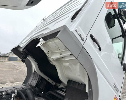 Белый Мерседес Атего, объемом двигателя 4.8 л и пробегом 354 тыс. км за 38800 $, фото 74 на Automoto.ua