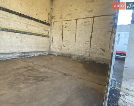 Белый Мерседес Атего, объемом двигателя 4.25 л и пробегом 1000 тыс. км за 9000 $, фото 5 на Automoto.ua