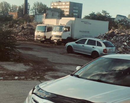 Белый Мерседес Атего, объемом двигателя 4.25 л и пробегом 1000 тыс. км за 9000 $, фото 7 на Automoto.ua