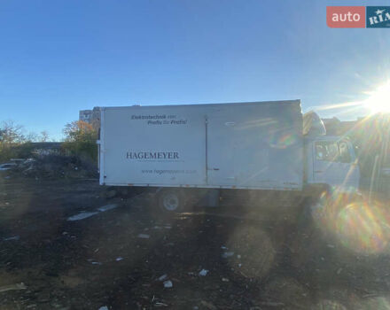 Белый Мерседес Атего, объемом двигателя 4.25 л и пробегом 1000 тыс. км за 9000 $, фото 3 на Automoto.ua