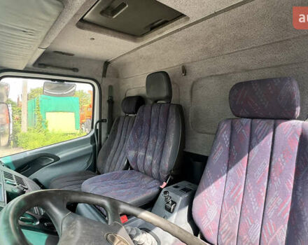 Белый Мерседес Атего, объемом двигателя 4.25 л и пробегом 848 тыс. км за 13500 $, фото 4 на Automoto.ua