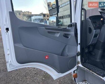 Белый Мерседес Атего, объемом двигателя 4.33 л и пробегом 250 тыс. км за 17500 $, фото 8 на Automoto.ua