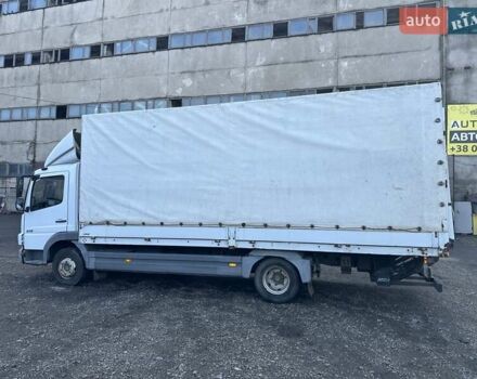 Белый Мерседес Атего, объемом двигателя 4.33 л и пробегом 250 тыс. км за 17500 $, фото 4 на Automoto.ua