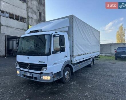 Белый Мерседес Атего, объемом двигателя 4.33 л и пробегом 250 тыс. км за 17500 $, фото 1 на Automoto.ua