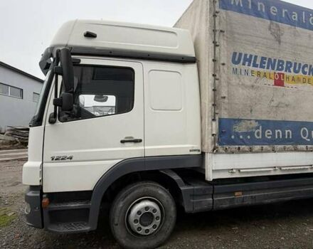 Білий Мерседес Атего, об'ємом двигуна 6.37 л та пробігом 542 тис. км за 15500 $, фото 3 на Automoto.ua