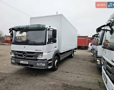 Белый Мерседес Атего, объемом двигателя 2 л и пробегом 550 тыс. км за 31900 $, фото 2 на Automoto.ua
