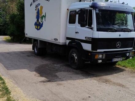 Мерседес Атего 1994 у Кропивницькому (Кіровограді) на Automoto.ua Білий Мерседес Атего, об'ємом двигуна 6 л та пробігом 850 тис. км за 10500 $, фото 1 на Automoto.ua