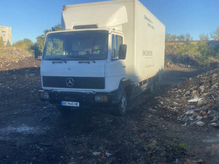 Білий Мерседес Атего, об'ємом двигуна 4.25 л та пробігом 1000 тис. км за 9000 $, фото 1 на Automoto.ua