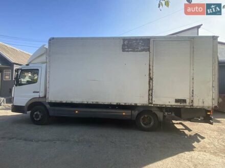 Білий Мерседес Атего, об'ємом двигуна 4.25 л та пробігом 253 тис. км за 9800 $, фото 1 на Automoto.ua