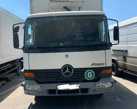 Белый Мерседес Атего, объемом двигателя 4.3 л и пробегом 600 тыс. км за 13000 $, фото 1 на Automoto.ua