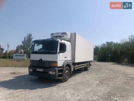 Мерседес Атего 2000 у Дніпро (Дніпропетровську) на Automoto.ua Білий Мерседес Атего, об'ємом двигуна 6 л та пробігом 400 тис. км за 14000 $, фото 1 на Automoto.ua