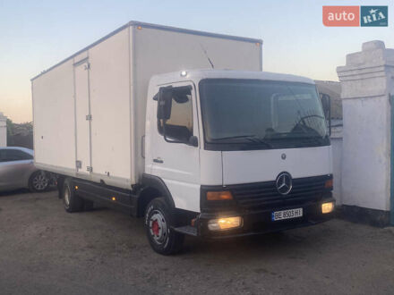 Білий Мерседес Атего, об'ємом двигуна 4.25 л та пробігом 1000 тис. км за 11000 $, фото 1 на Automoto.ua