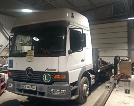 Белый Мерседес Атего, объемом двигателя 6.4 л и пробегом 500 тыс. км за 11000 $, фото 1 на Automoto.ua